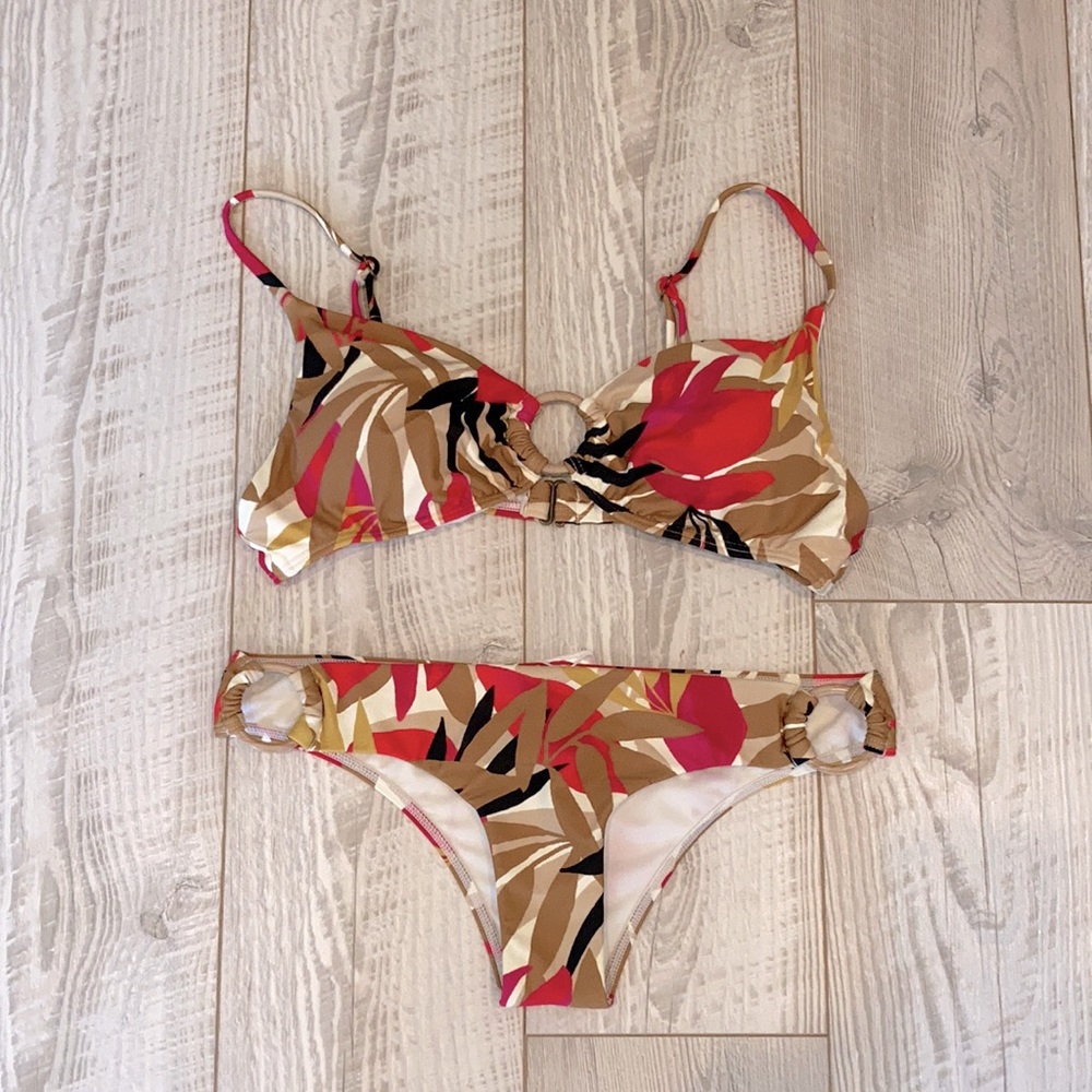 Billabong Tropic Nights Hawaii Lo Bottom size Small